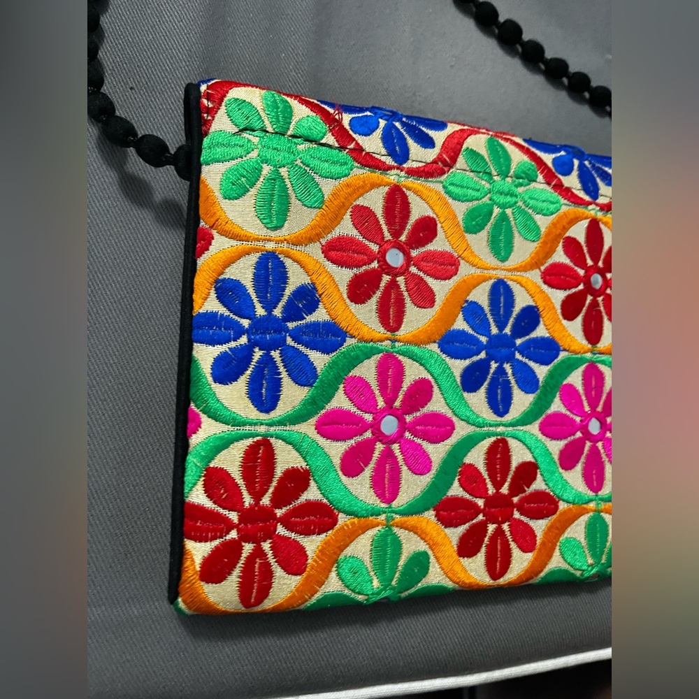 Colorful Envelope Purse - Picture 7 of 7